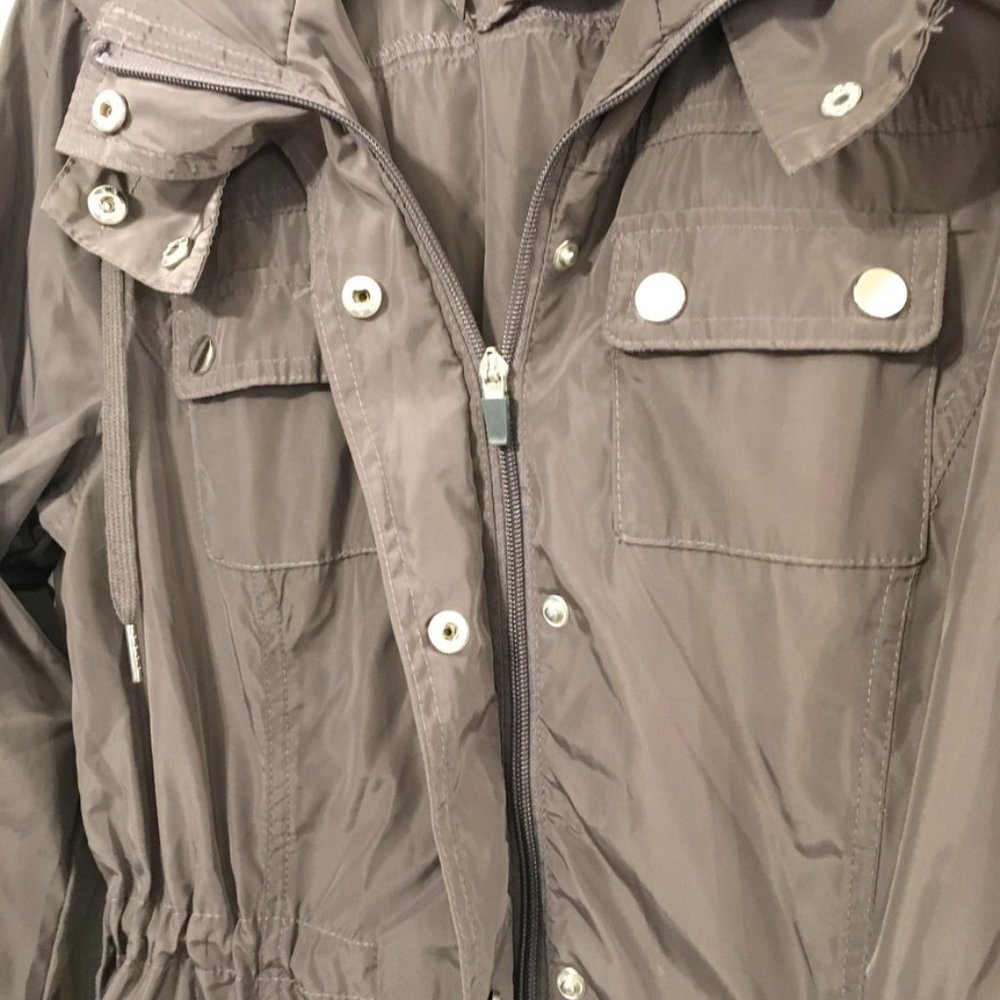 Athletic Collection by 26 International Lightweight Jacket - Picture 8 of 10